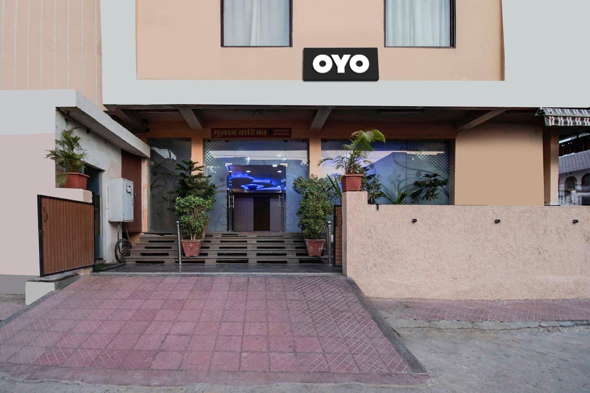 Capital O Pink Peral Hotel Dzsaipur Kültér fotó